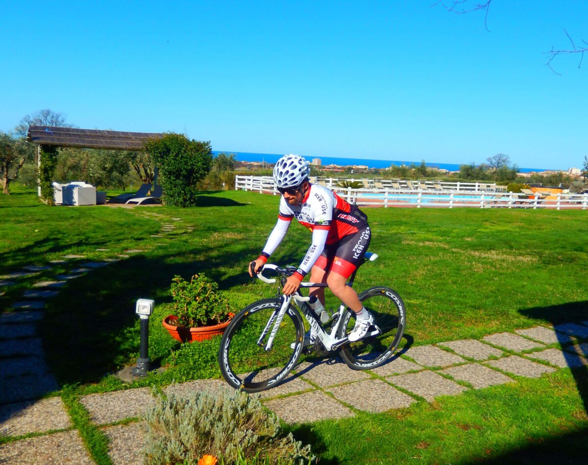 agriturismo with bike tour  by the sea