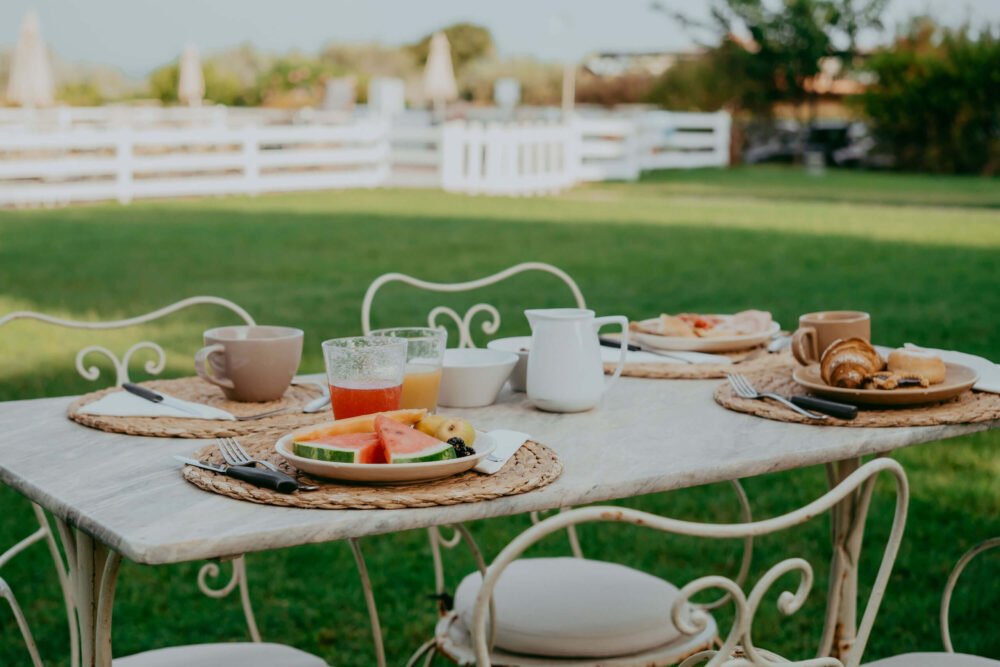outdoor breakfast in the garden
