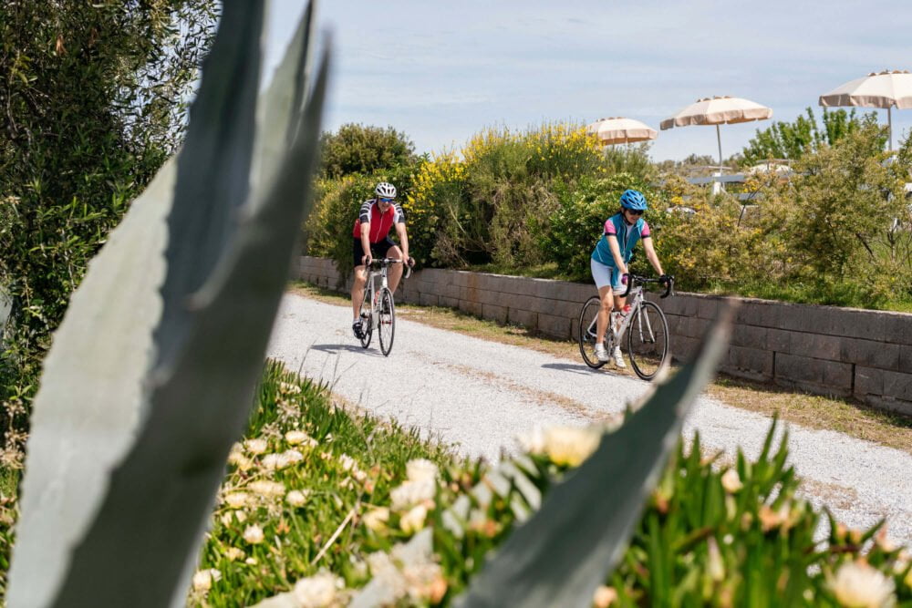 friends doing a bike tour in san vincnezo