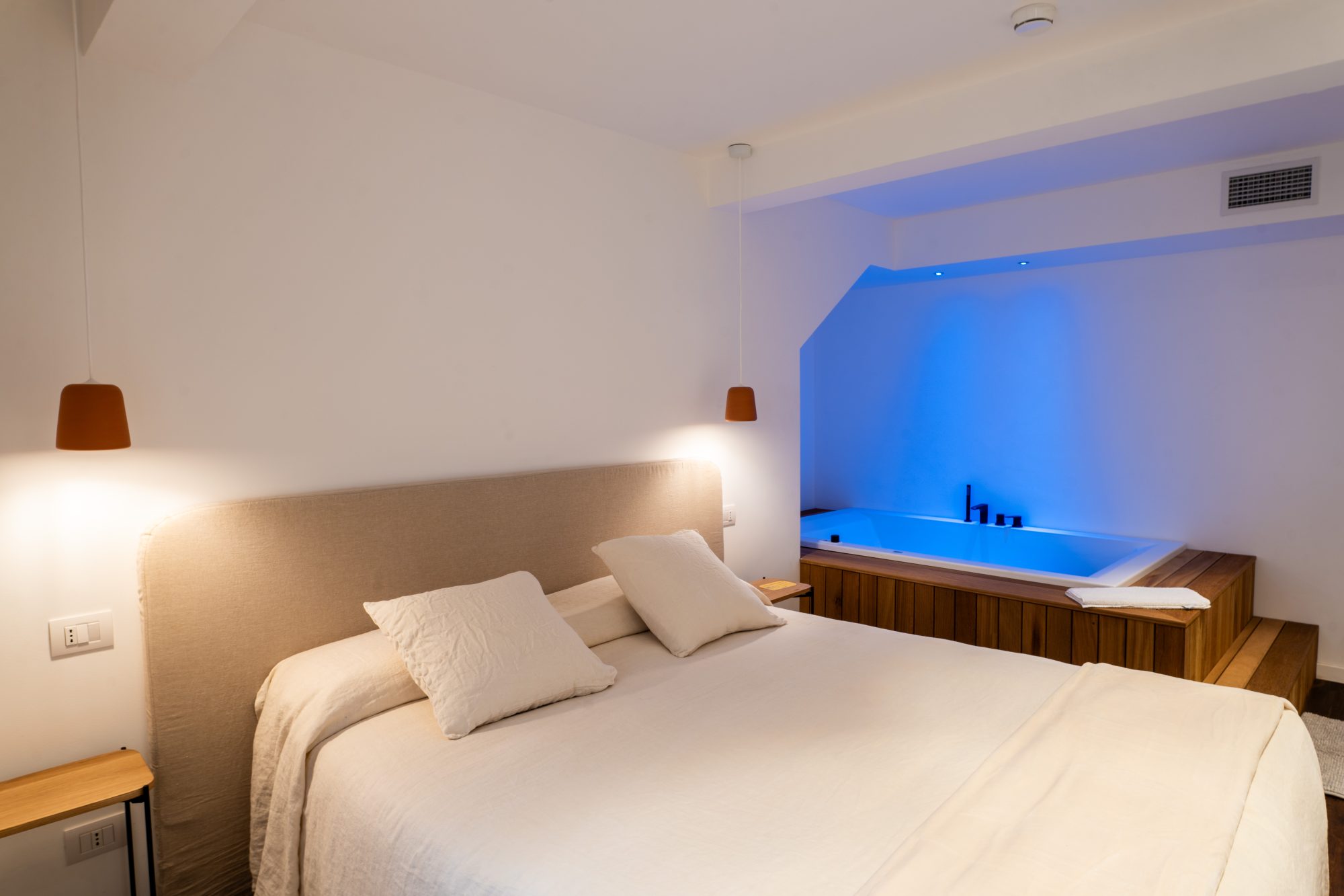 Milano city center apartments for couples