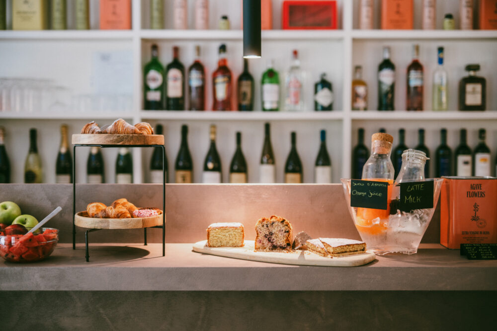 breakfast bar at agave in centrale